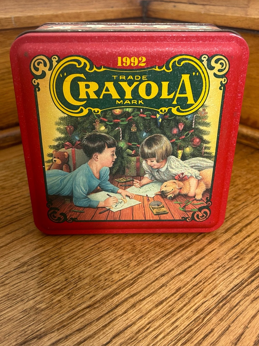 VTG 1992 Crayola Collectible Holiday Tin Christmas Scene
